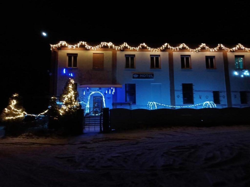 Apollo Hostel pokoje 2-5 osobowe Szklary-Huta26