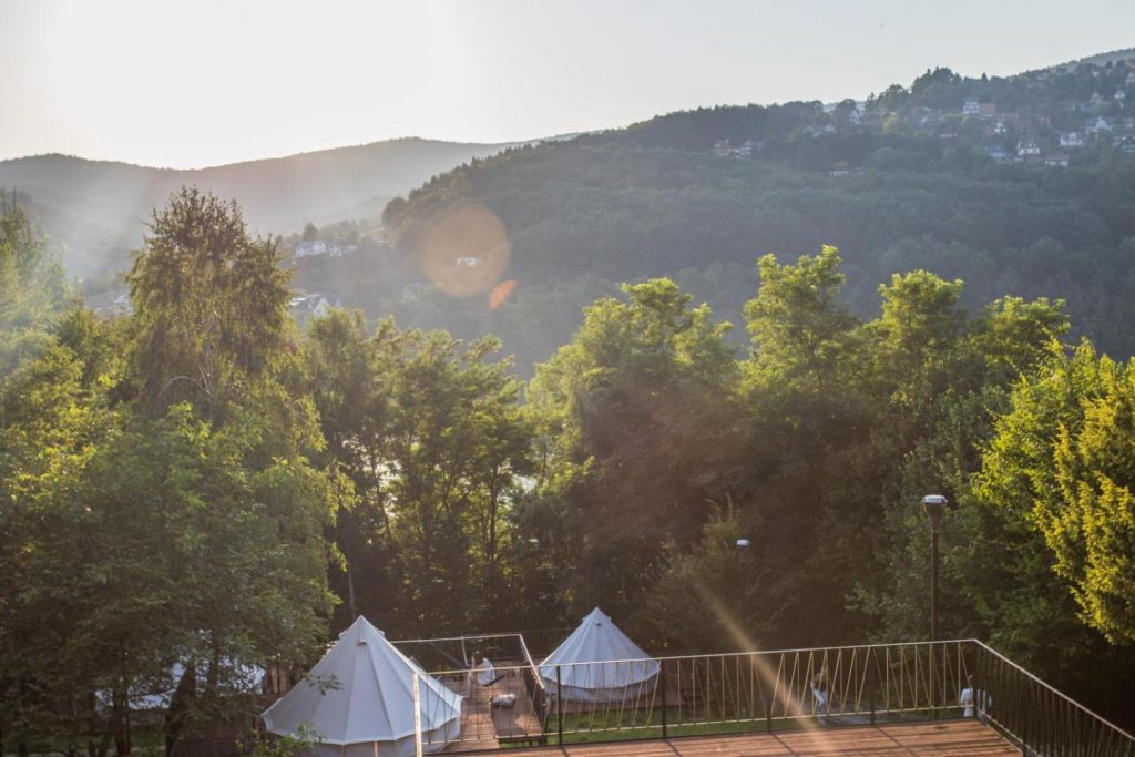 Aura Camp – Glamping, Jezioro, SAUNA, SUPy