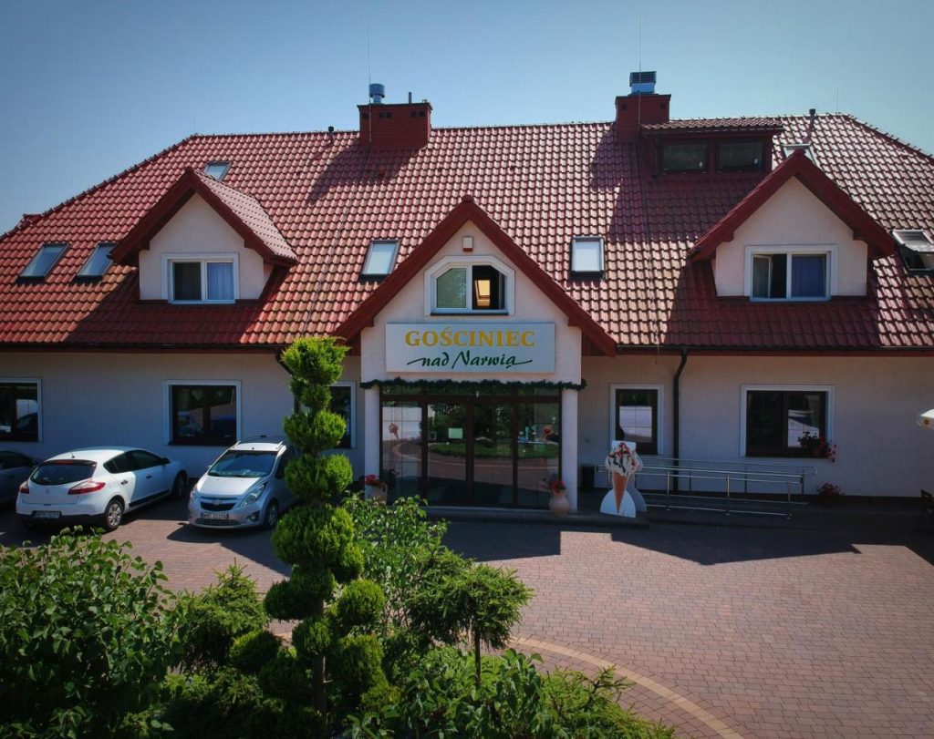 GOŚCINIEC NAD NARWIĄ – Airport Modlin
