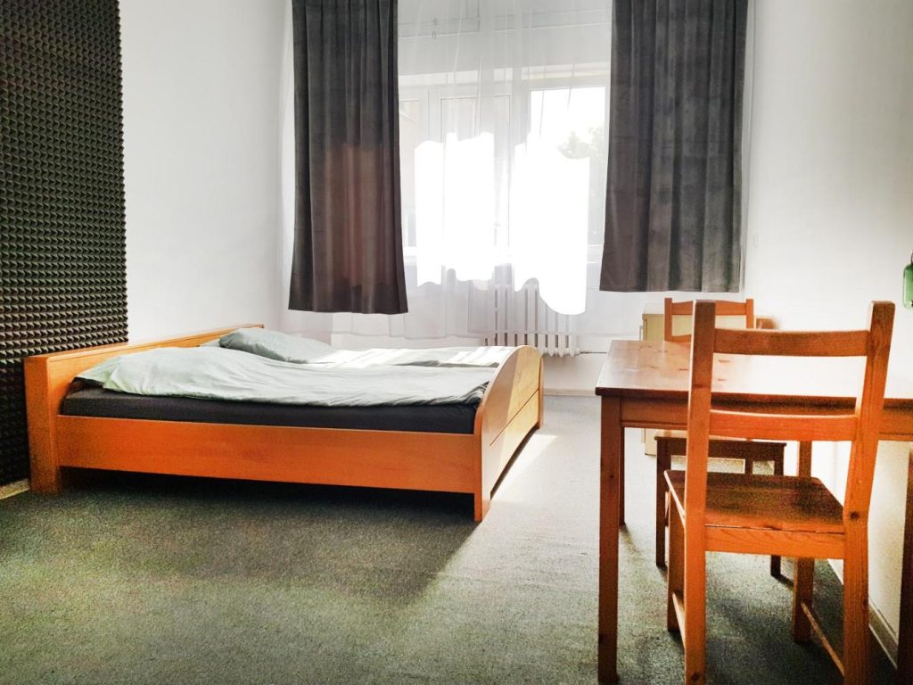 mHostel24