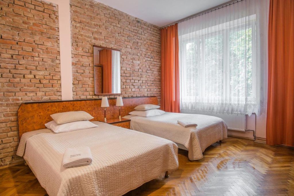Finger Guest Rooms