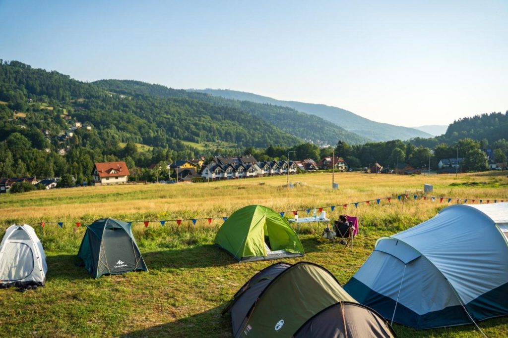 Zwalisko Camper Park – Nocleg we własnym namiocie