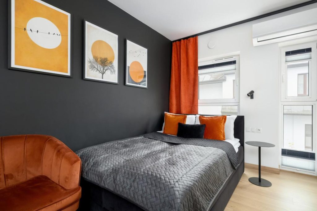 Air Conditioned Studios in Rzeszów with Desk and Parking by Noclegi Renters