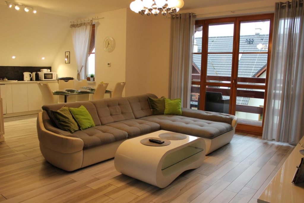 „Apartament Bacardi” w Karpaczu na osiedlu „Apartamenty pod Śnieżką”