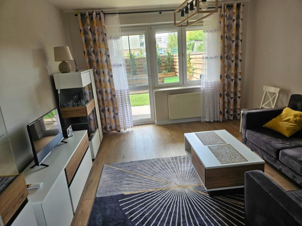 Apartament z ogrodem