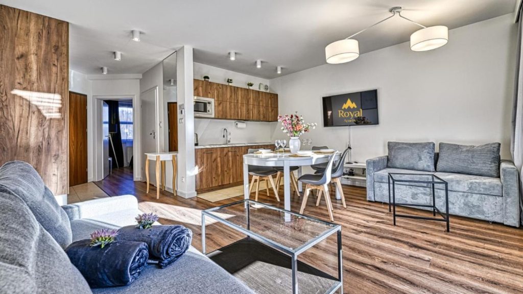 Apartamenty przy wyciągu Myśliwska 1G by Royal Aparts