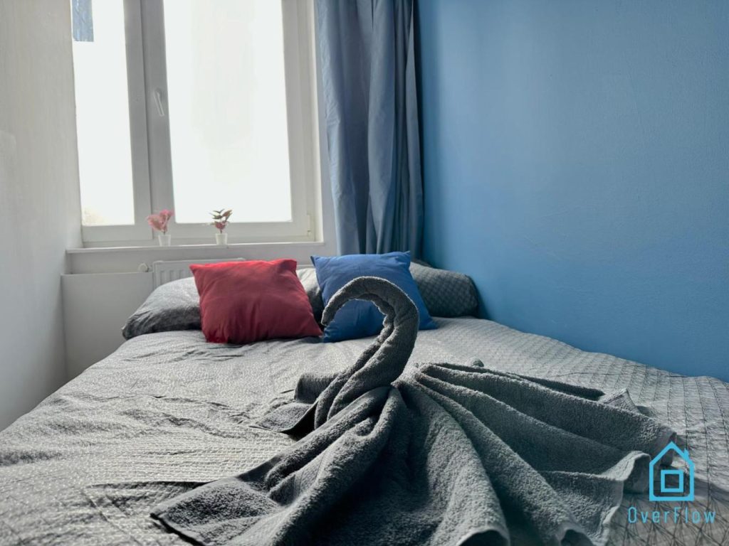 Colourful Room – 10 Minutes to Gdańsk Old Town & Seaside