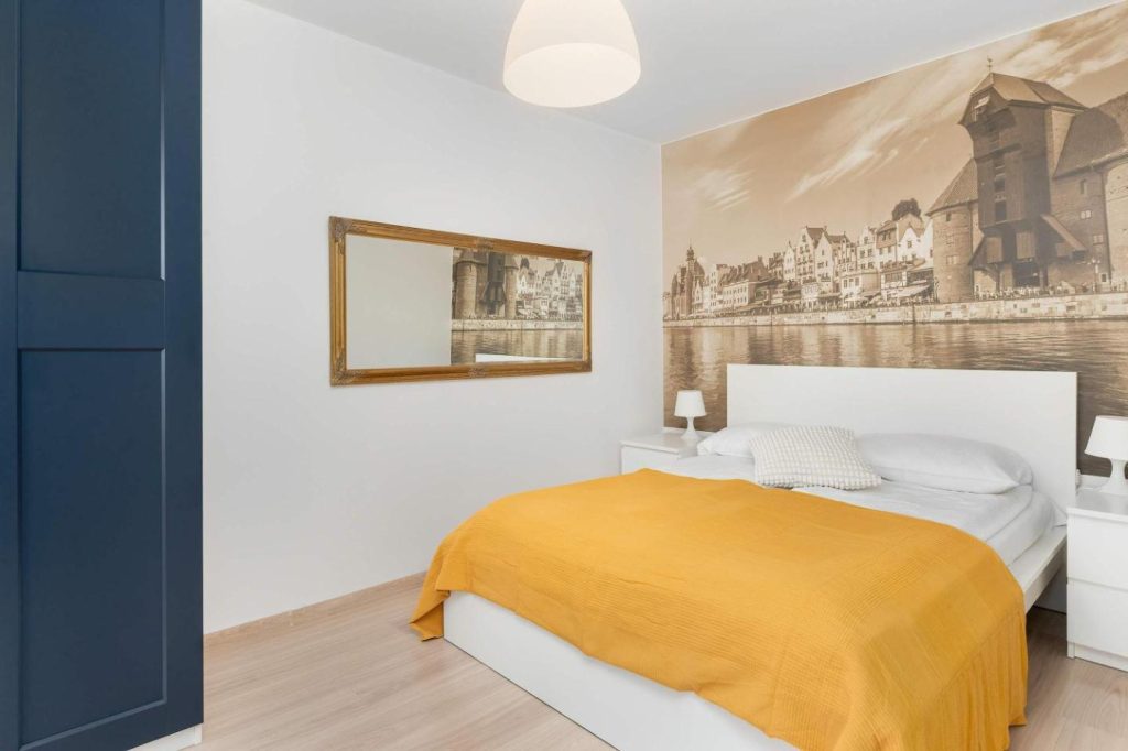Comfortable Apartment Near the Old Town Perfect Place for Remote Work and for Sightseeing by Noclegi Renters