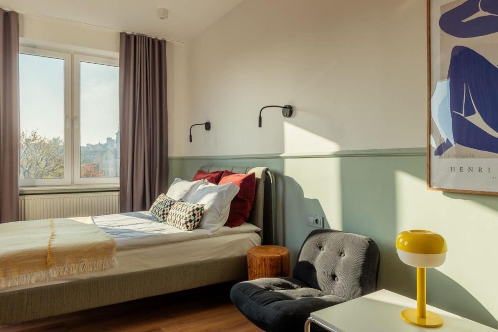 Cozy Apartment with Balcony near Old Town Gdańsk by Noclegi Renters