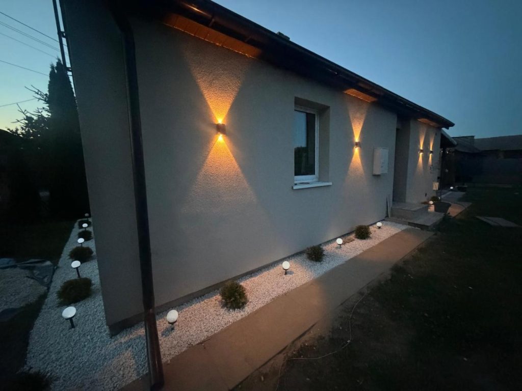 Dom nad jeziorem Krasne