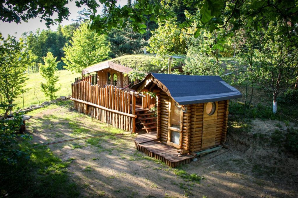 Domek Chatka Hobbita u Leona obok Uzdrowiska Iwonicz Zdrój