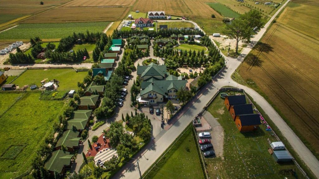 Domki i Pokoje Zielony Zakątek – Mini Zoo – Duży Plac Zabaw – Komfort i Cisza
