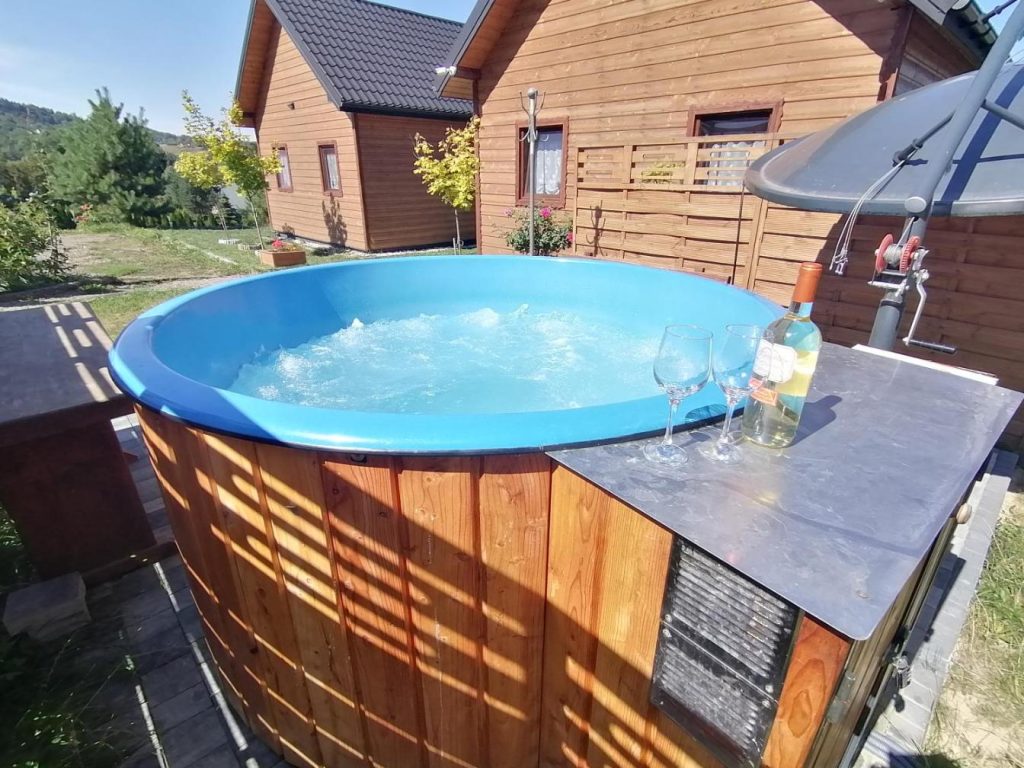 Domki Złota Rybka nad Jeziorem Solińskim jacuzzi