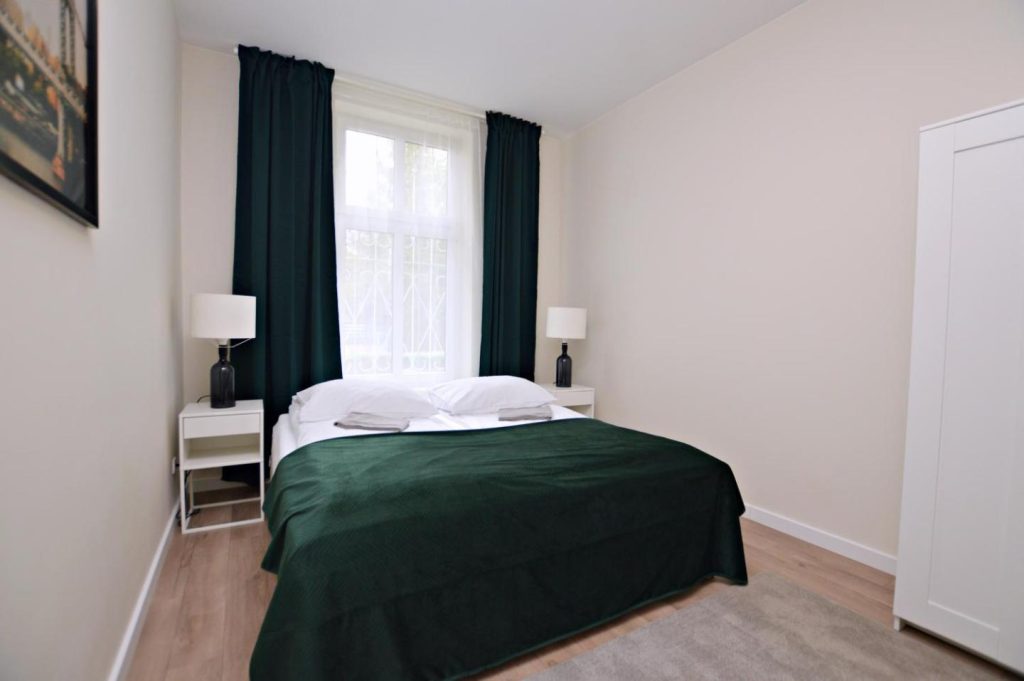 Elegancki Apartament 3city z Parkingiem w Sopocie Blisko Plaży by Noclegi Renters
