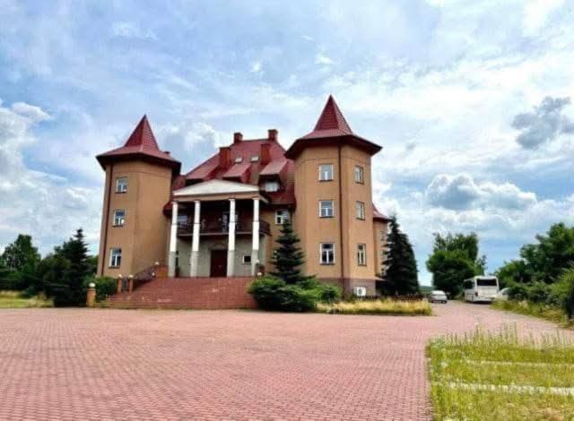 Forest Castle