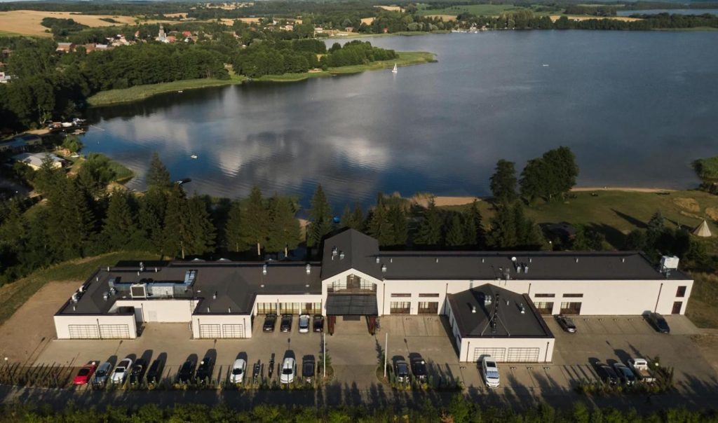 Hotel M Club Lake Resort