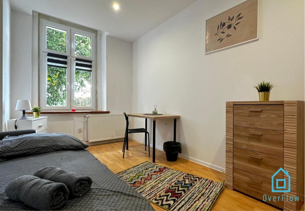 Leaf Room – 20 Minutes to Gdańsk Old Town & Seaside