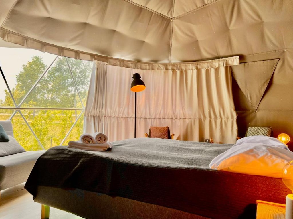 Na Skraju Lasu Domek na Drzewie & Glamping