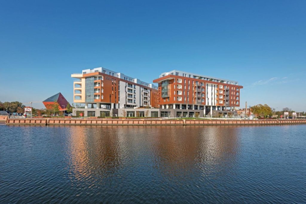 Riverside Apartments-Brabank DeLuxe