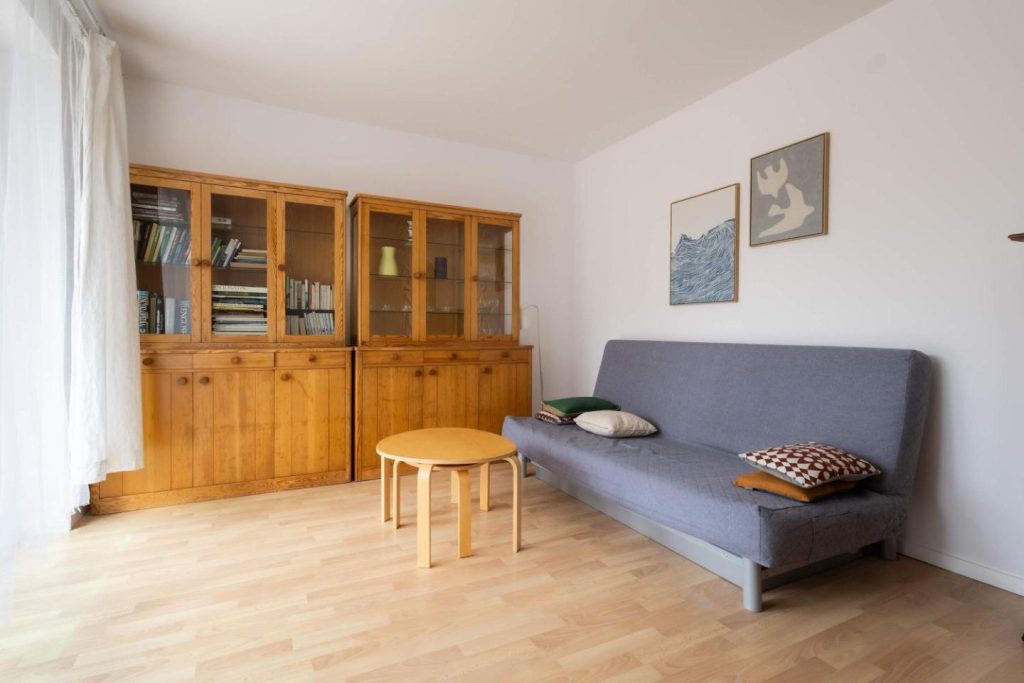 Spacious Apartment with Garden in the Tri-City by Noclegi Renters