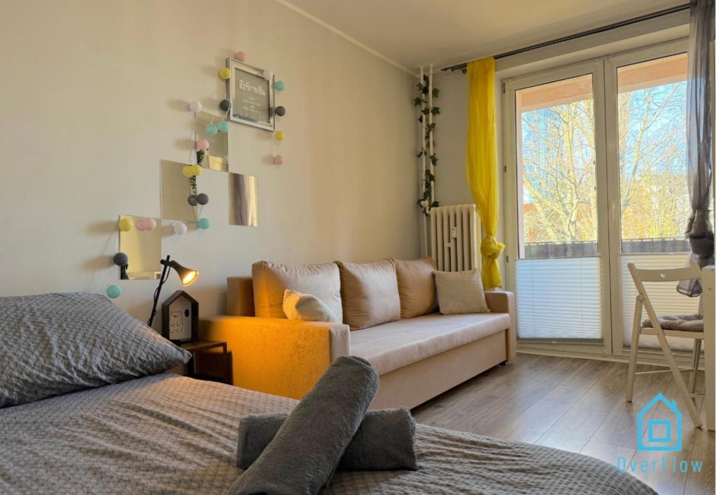 Spacious Room – Peaceful Retreat, 2 Minutes to Gdańsk Old Town