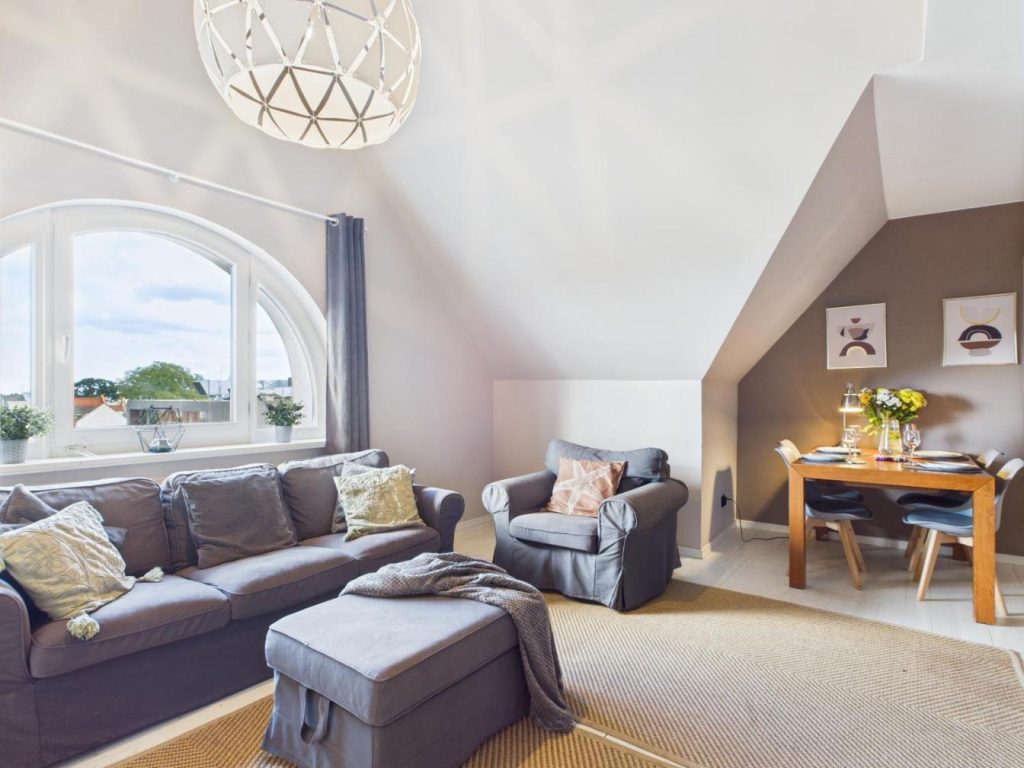 SuperApart Sopot Centrum Hidden Gem – Ideal for Relaxation & Escapes, near to Molo
