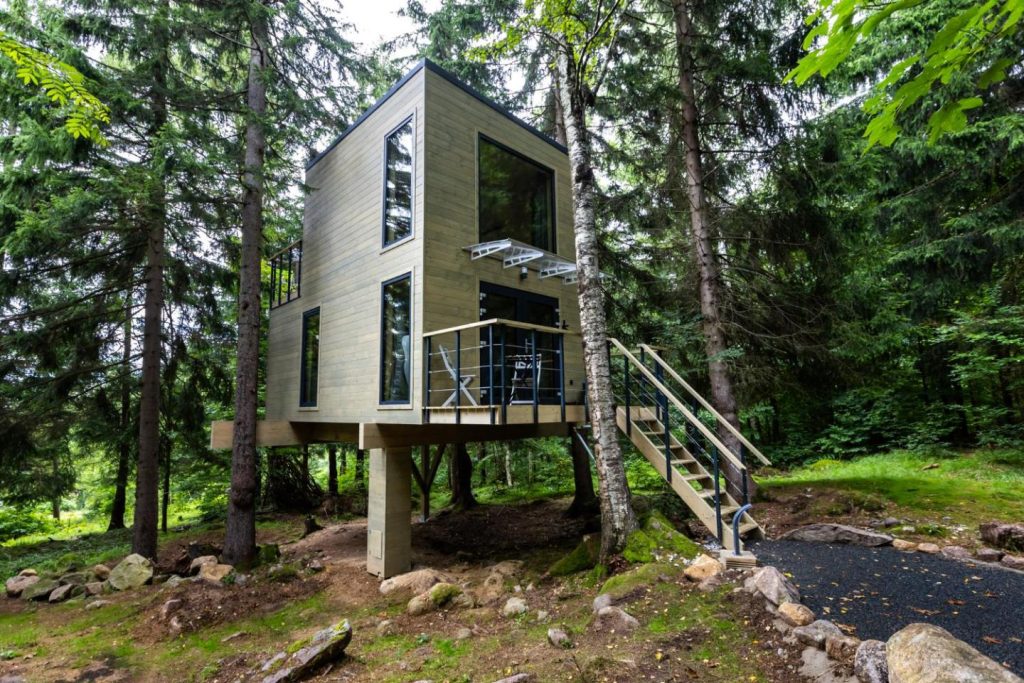 Treehouse Karpacz – Magiczne domki na drzewie w Karpaczu – wyjatkowy nocleg blisko natury