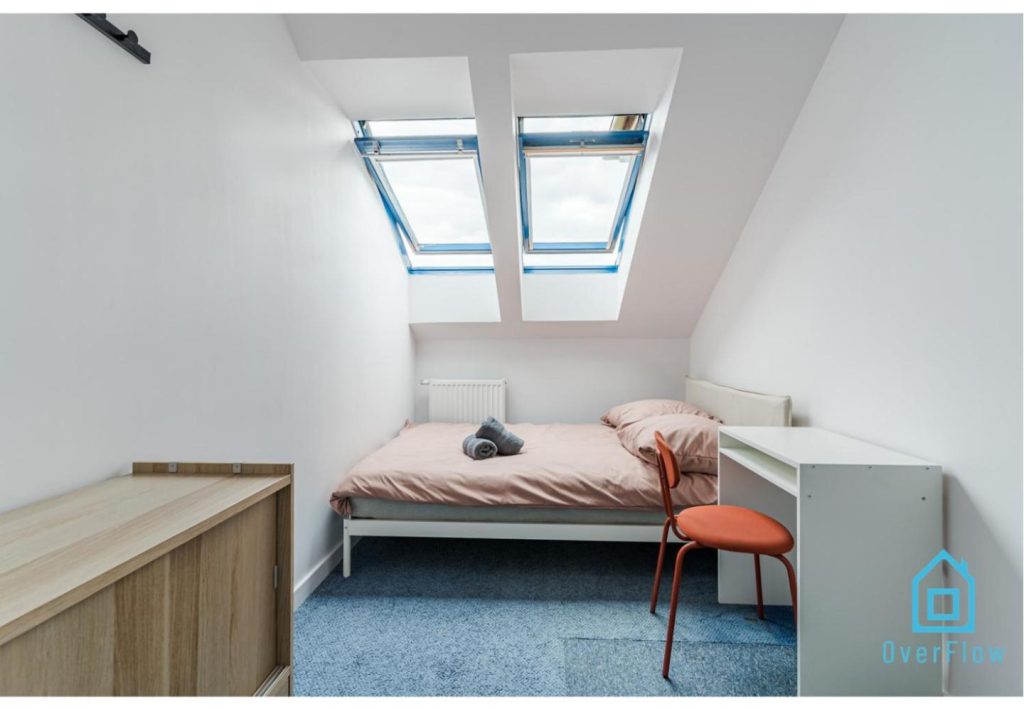 Uranus Room – 15 min to Old Town Gdansk