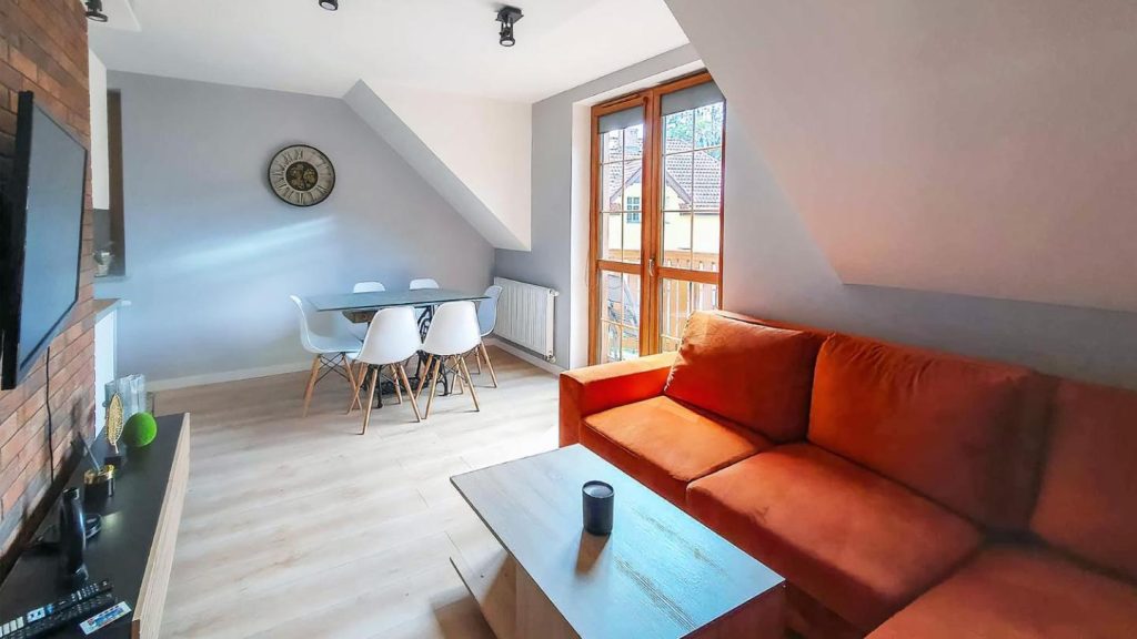 VacationClub – Nad Łomnicą Apartament 22