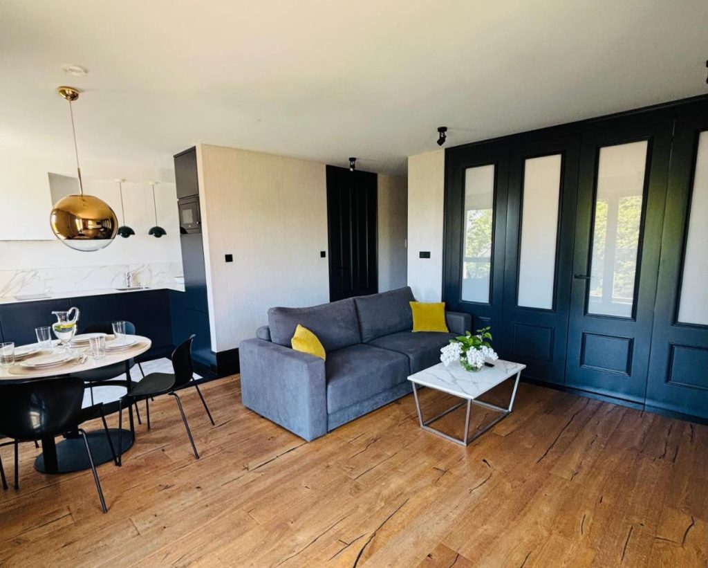 Victoria Residence Navy Suite by 2Stay Apartments
