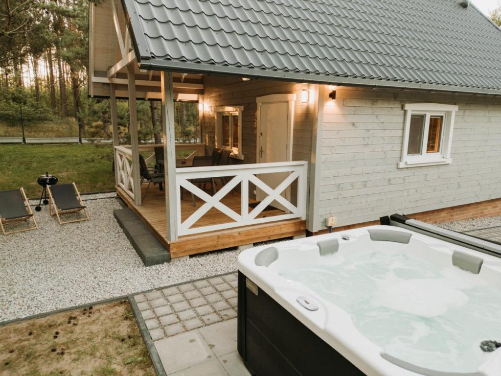 Zakątek Wygonin Jacuzzi & Sauna w Lesie – KASZUBY