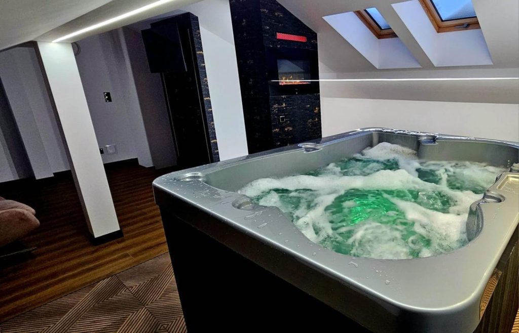 ZIBO APARTMENTS LESKO Nowoczesne apartamenty z jacuzzi i widokiem na Bieszczady